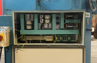 8b1d90ce-b167-4c61-aa47-63837c4ddd13.jpg