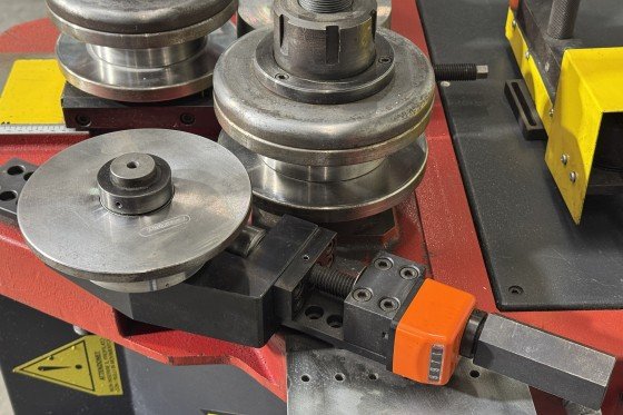 Tauring - DELTA 50 CNC