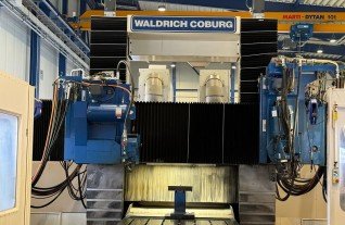 Waldrich Coburg Slide Way Fuhrungsbahn Surface Prisma V-Profile Guideway grinder Mach4Metal 1-2
