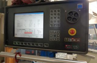 CNC1.JPG