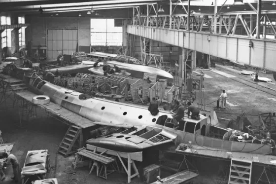 Fokker Eckold - KF 400
