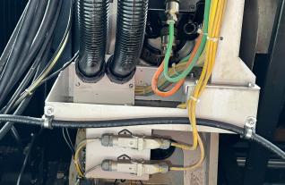 7038 = Mazak Nexus 350 MY new 2006 (10).jpg
