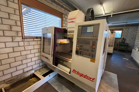 BRIDGEPORT - VMC 560 3-axis CNC machine (VMC) used | Mach4Metal