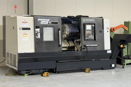 DOOSAN - PUMA 4100B