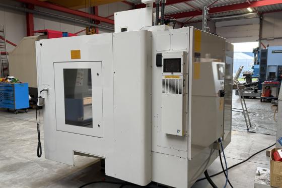 Microcut Challenger - VMC2418 3-axis CNC machine (VMC) used