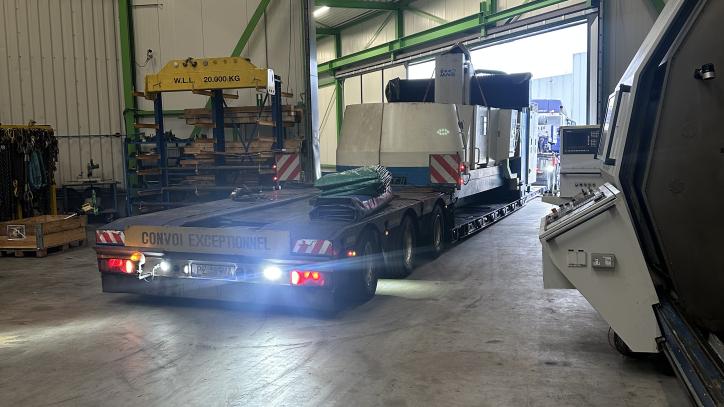 Nauwkeurige levering van een KAO MING KMC 4000SV-H portal freesmachine