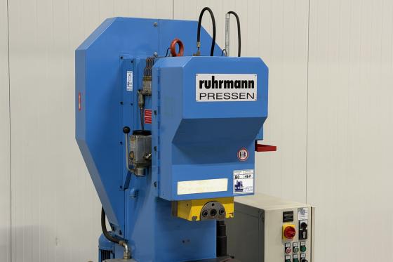 RUHRMANN PRESSEN - ESR15H