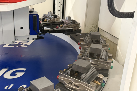 MAZAK - VARIAXIS J600-5X 5-axis CNC machine (VMC) used | Mach4Metal