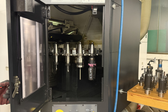 MAZAK - VARIAXIS J600-5X