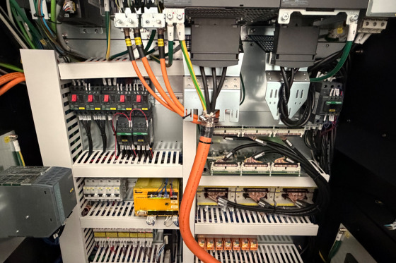DOOSAN - PUMA GT3100M