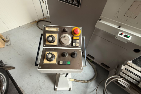 LEIFELD - PNC 750