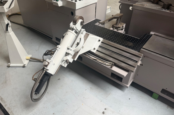 LEIFELD - PNC 750