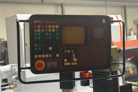 LEIFELD - PNC 750