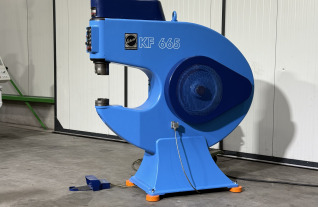 Walter Eckold - KF 665 Gigant
