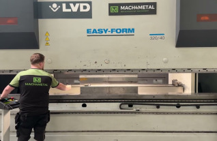 LVD PPEB 4000 x 320 Ton CNC CADMAN Pressbrake Mach4Metal EFL Easy Form Abkantpresse 3-3 9831