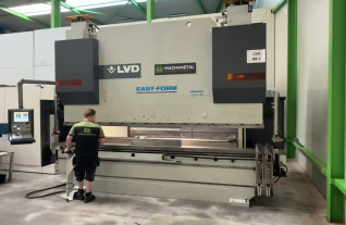 LVD PPEB 4000 x 320 Ton CNC CADMAN Pressbrake Mach4Metal EFL Easy Form Abkantpresse 2-3 9831