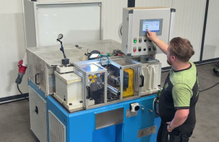 Pee Wee P10CNC Rolling Machine Mach4Metal 9816 Siemens Simaric Wirhworth Mach4Metal Metric 1-2
