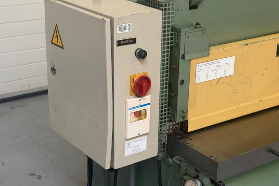 DMF - 4E110D
