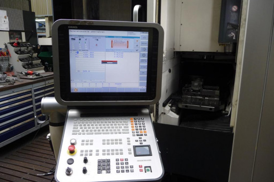 DMG MORI - DMC 635 V