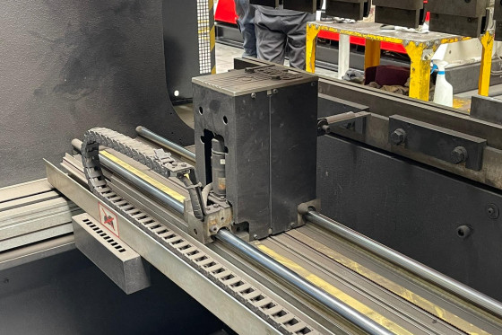AMADA - HFBO 100 - 3