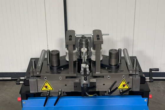 PBT - ARKUS 12 PC300-3