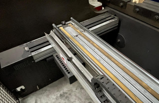press-brakes-amada-hfbo-220-4-6330-6