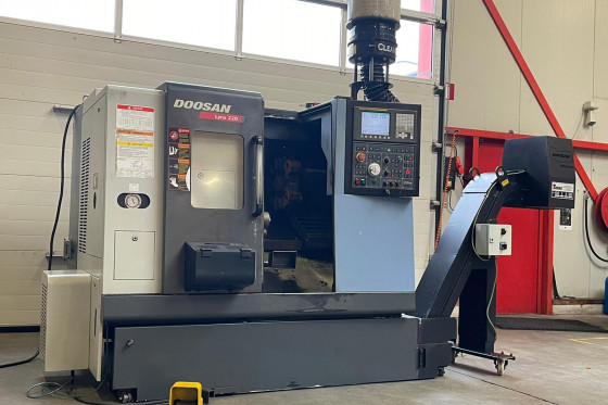 DOOSAN - Lynx 220 A CNC lathe used | Mach4Metal