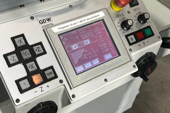 GDW - 300 CS