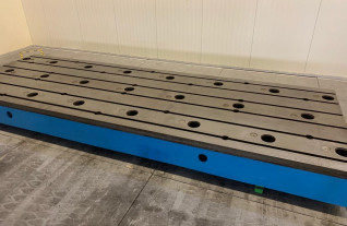 t-slotted-floorplates-stolle-6126-3