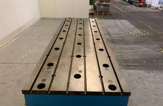t-slotted-floorplates-stolle-6126-8