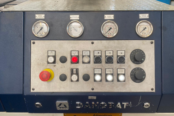 DANOBAT - D 3000